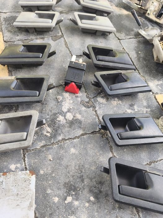 т 4ручки і замки дверей