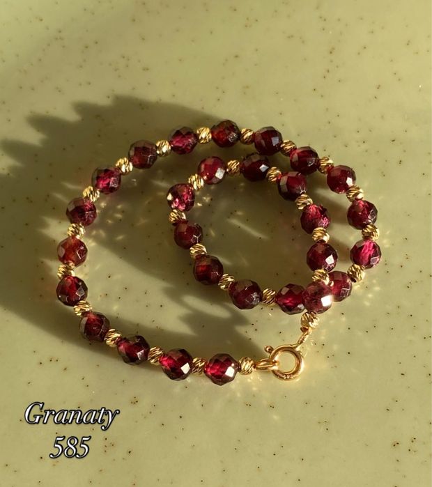 Bransoletka z duzych 4,6mm granatów, złoto 585