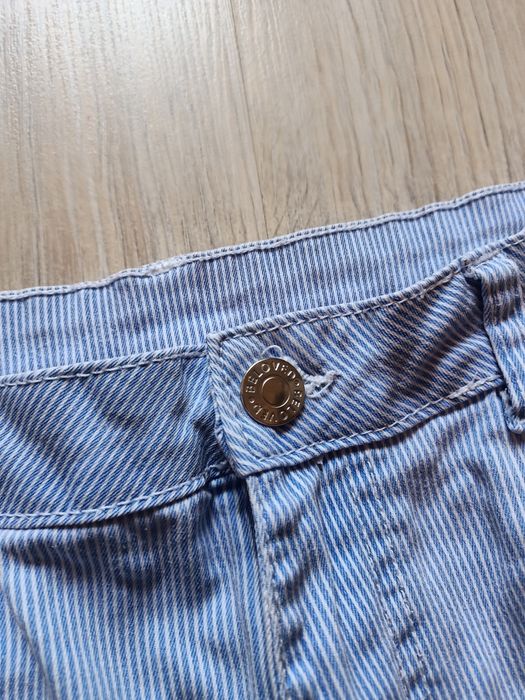 Spodnie damskie w paseczki