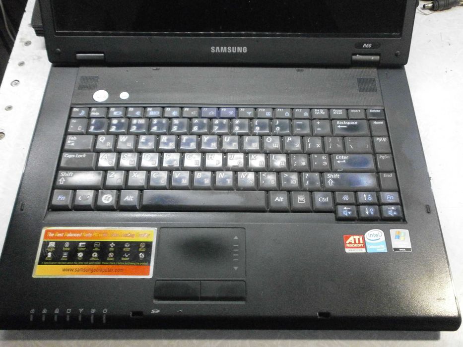 Ноутбук Samsung R60 plus несправний