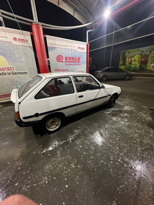 Заз Таврія нова 1102