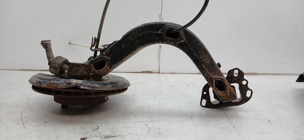 Manga de eixo trás esquerda BMW X3 (E83)