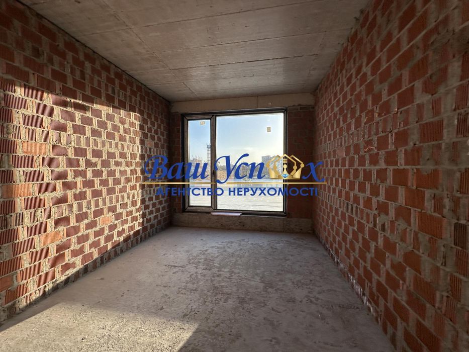 Продажа современного дома в  селе Козин с выходом на реку.