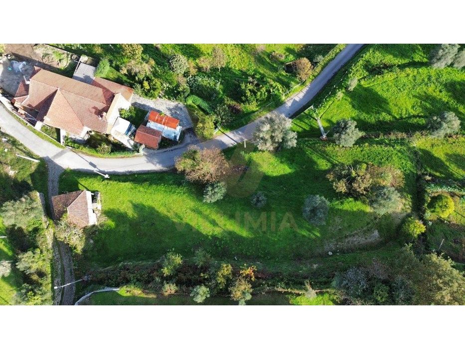 Terreno 2067m² c/Projeto Aprovado - Gondufe - Ponte de Lima