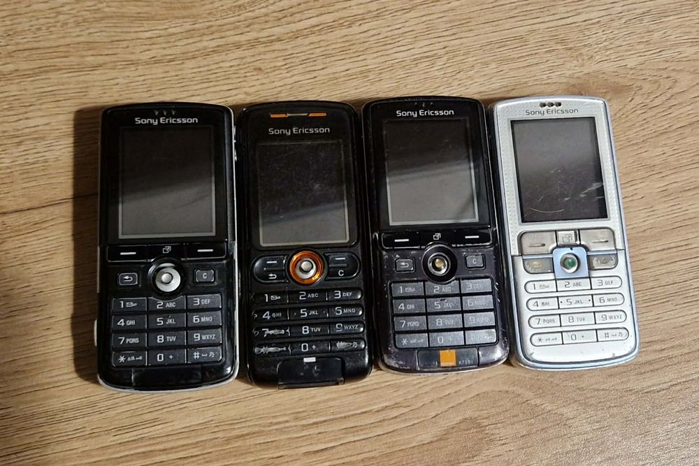 Sony Ericsson cena za 4 sztuki