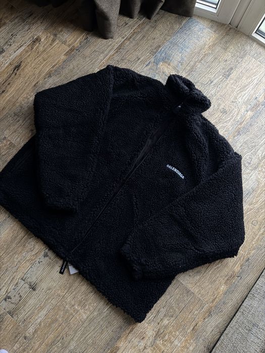 Balenciaga 32 куртка нова