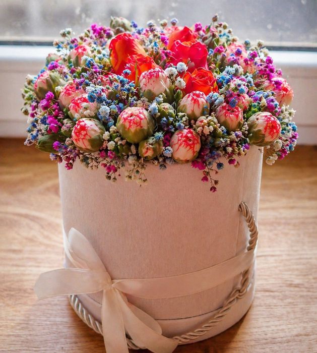 Dzień Matki  Bukiety i flower boxy Płock