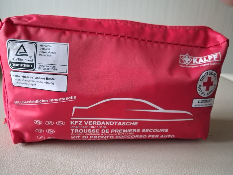 Автомобильная аптечка.