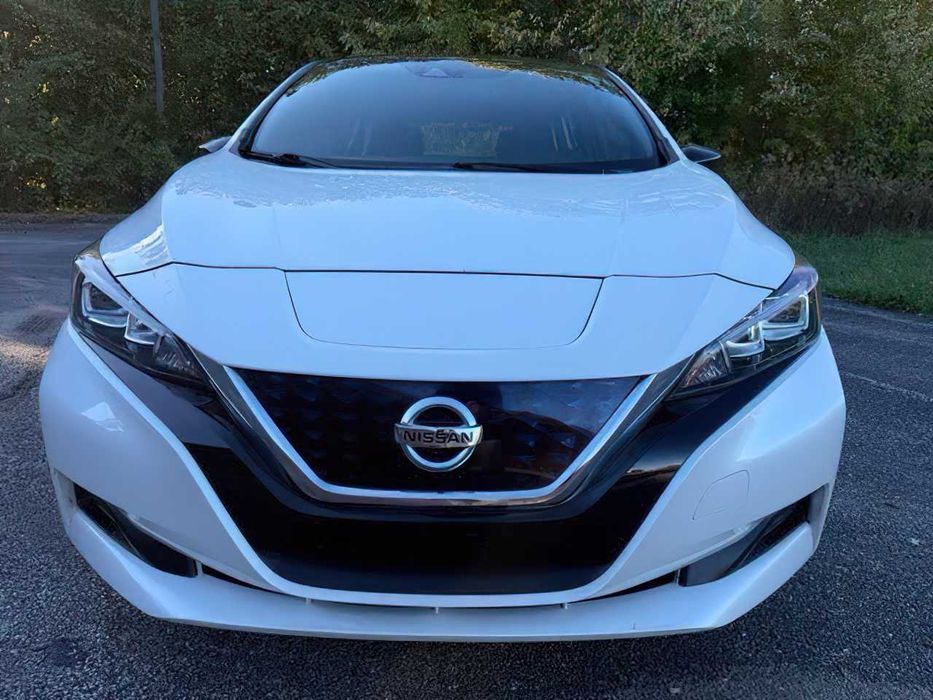 Nissan LEAF SV      2018