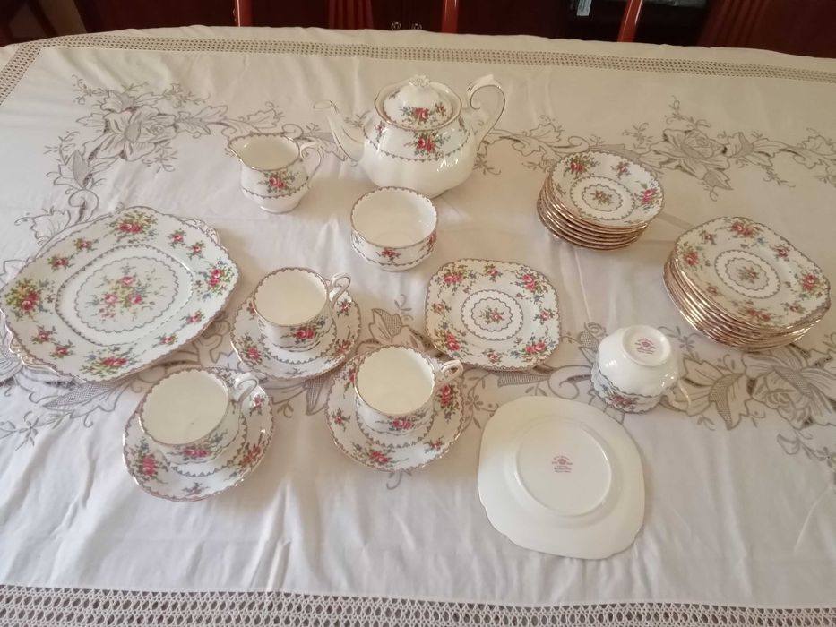 Serviço chå Royal Albert