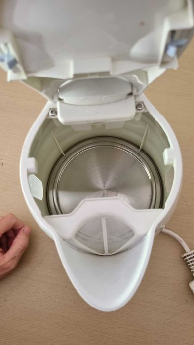 Vendo jarro elétrico usado em ótimo funcionamento