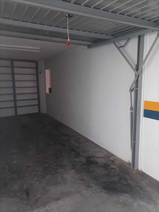 Garagem à Venda – Zona Solum, Coimbra