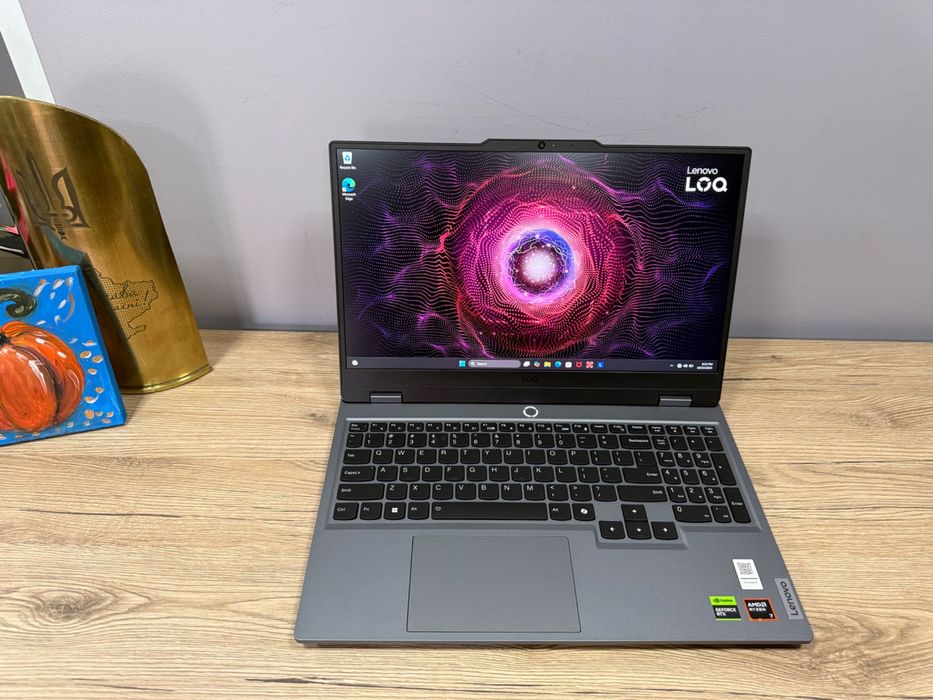 Lenovo LOQ 15 Ryzen 7 8845HS /16 Ram/ 1TB/ 4060/ FHD IPS Hz
