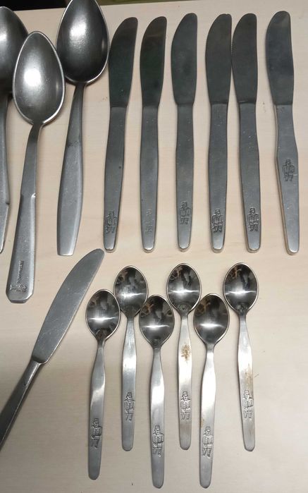 Talheres refeição "O policia", lote 06.24,  por 5€