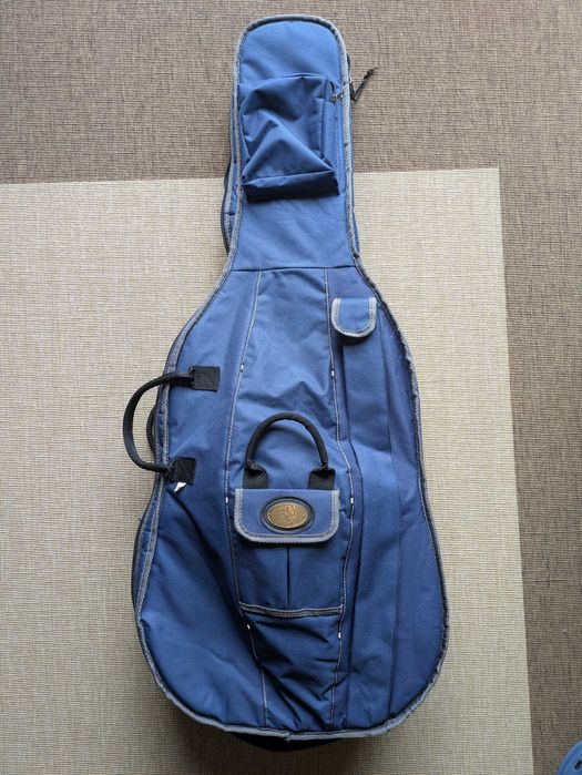 Vendo 1/2 Violoncelo em muito bom estado com acessórios