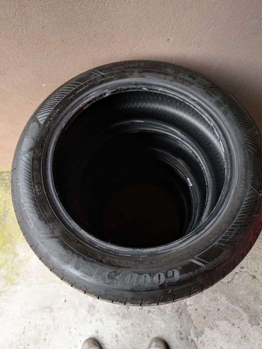 Opony letnie Goodyear Efficientgrip Performance