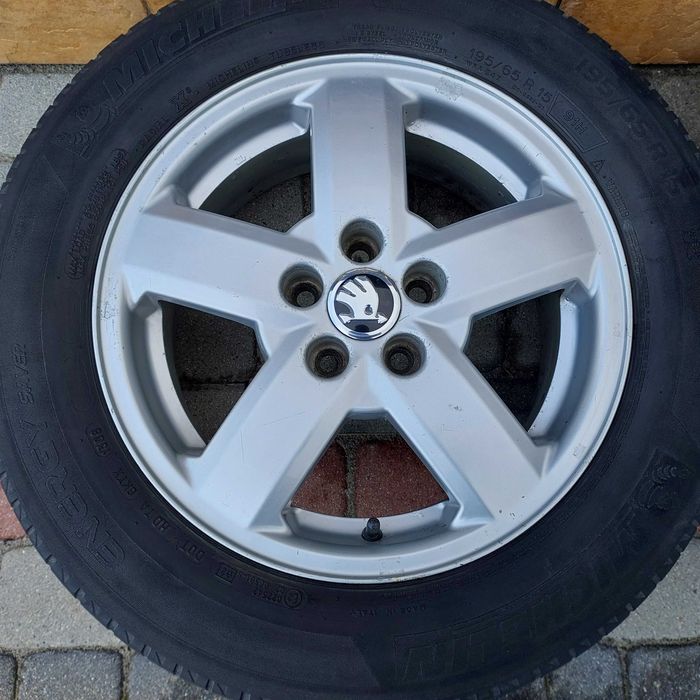 Oryginalne Alufelgi SKODA 15 5x100 Volkswagen/Seat/Audi