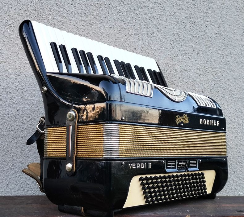 Akordeon Hohner Verdi II 96 basów