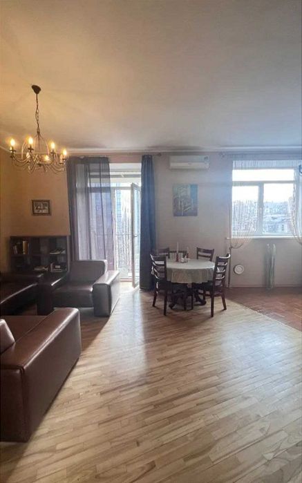 Продам 2к Героев Крут Сталинка Центр Нагорка