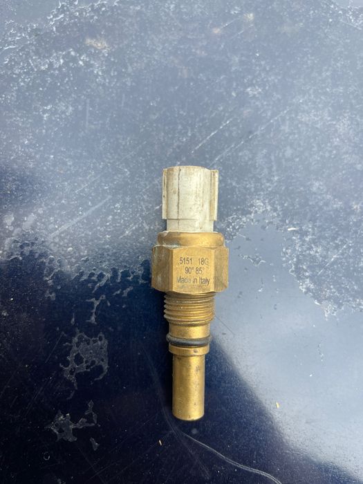 Датчик температуры Камри 10