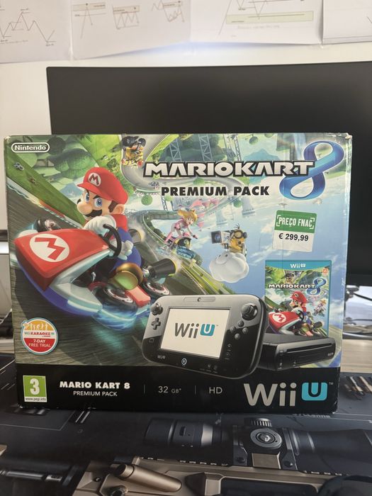 Nintendo Wii U Mario Kart 8 Premium Pack