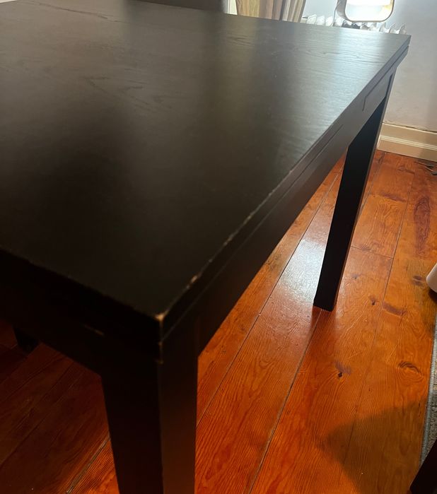 Mesa Extensível Bjursta Preta