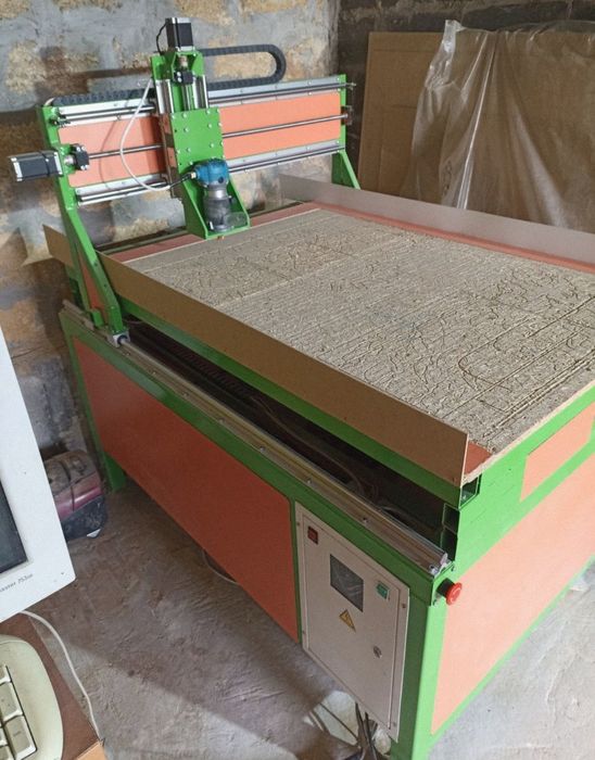 ЧПУ фрезир робоче поле 135*85 майже новий