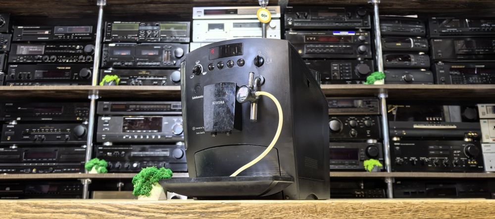 Кавова машина Nivona CafeRomatica