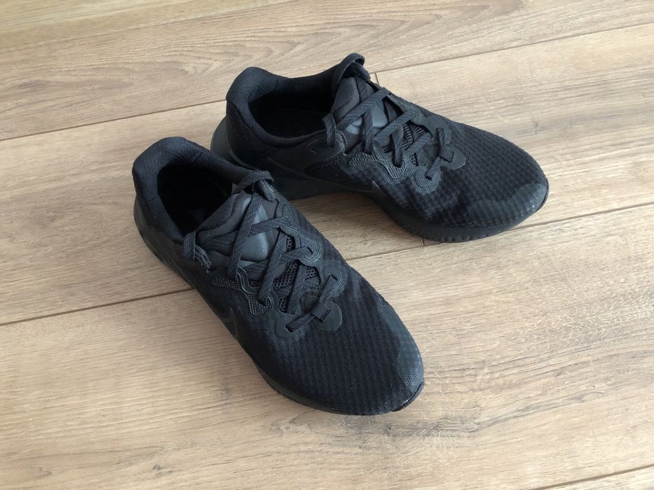 Nike Buty do biegania Renew Run 2