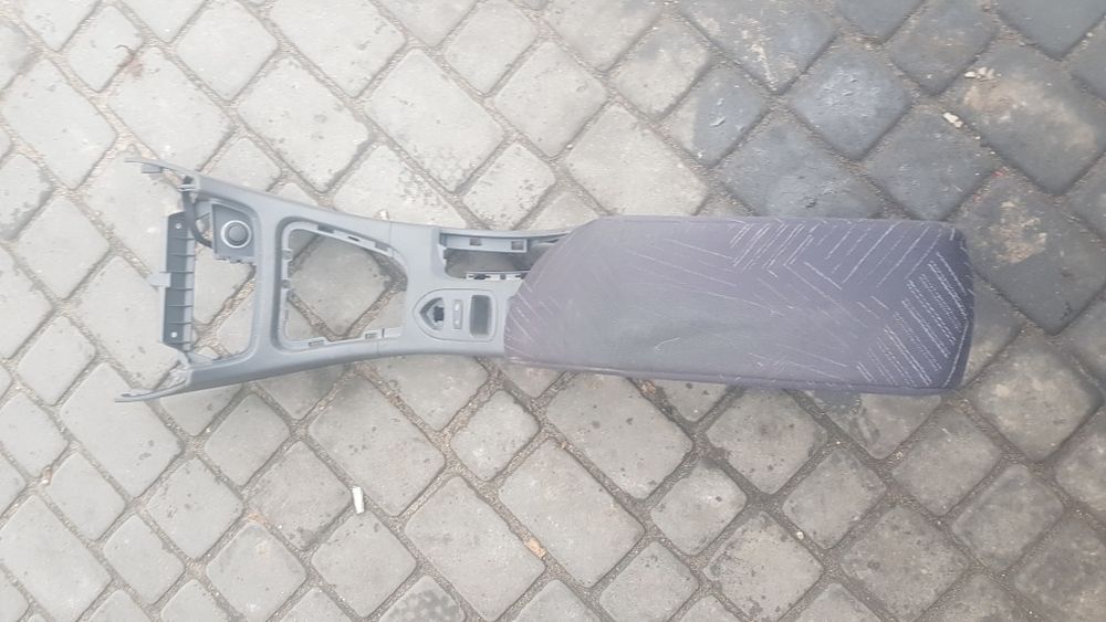 Podłokietnik tunel środkowy renault laguna II