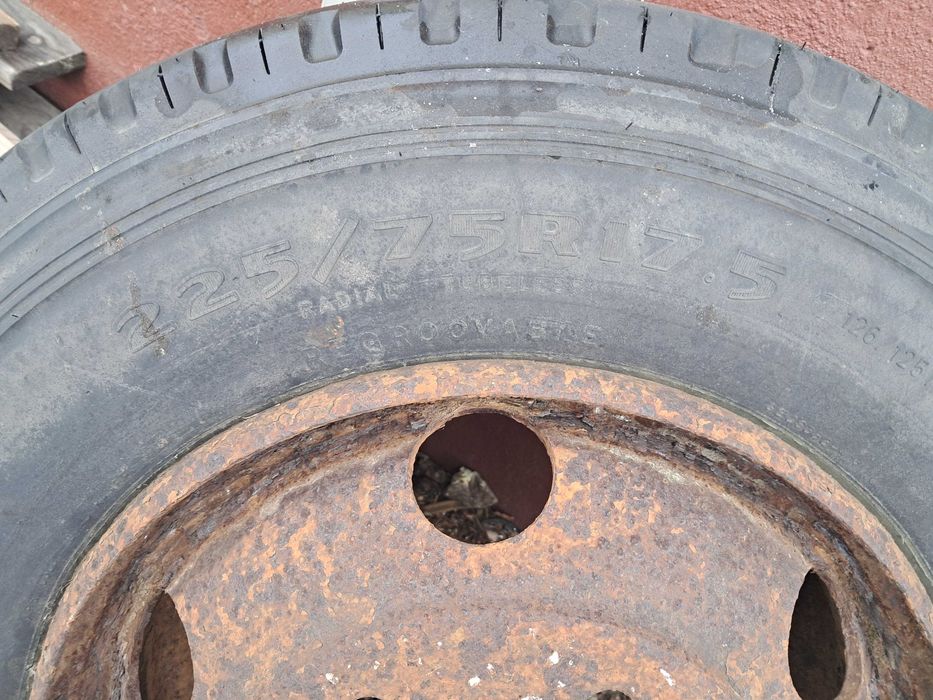 koło , opona 225/75 r17,5 Good Year G291 (mercedes 817)