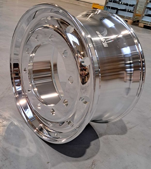 Kuta felga aluminiowa POMLEAD - 22,5x11,75 ET120- polerowana na lustro