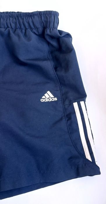 Чоловічі шорти Adidas, розмір М. Оригінал.