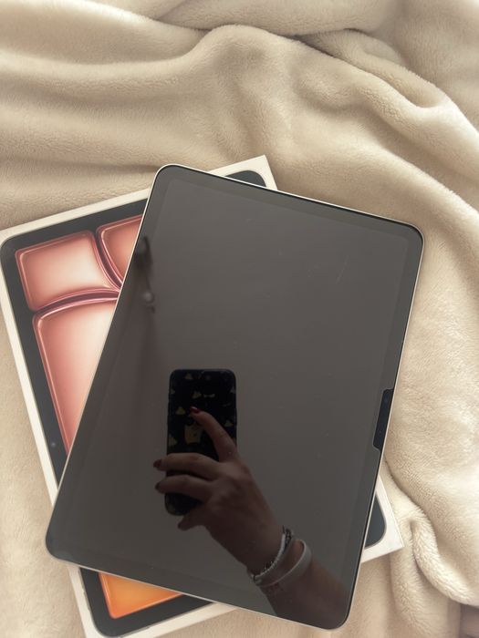 iPad Air 11-inch (M3)