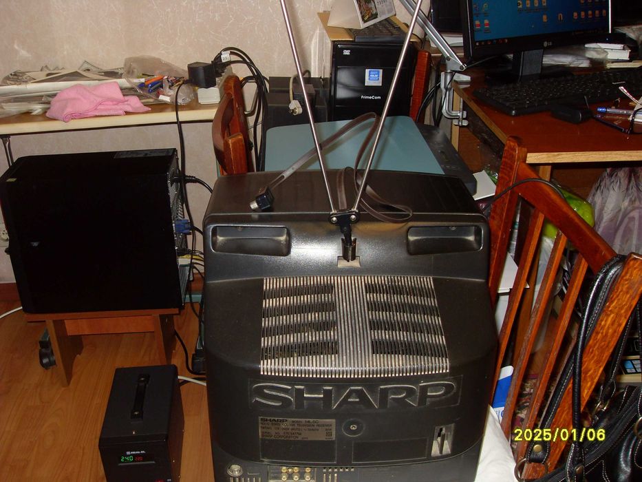 Телевізор SHARP 14L-SC