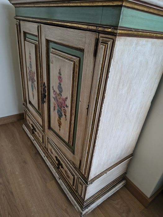 Sapateira pintada à mão estilo D. Maria