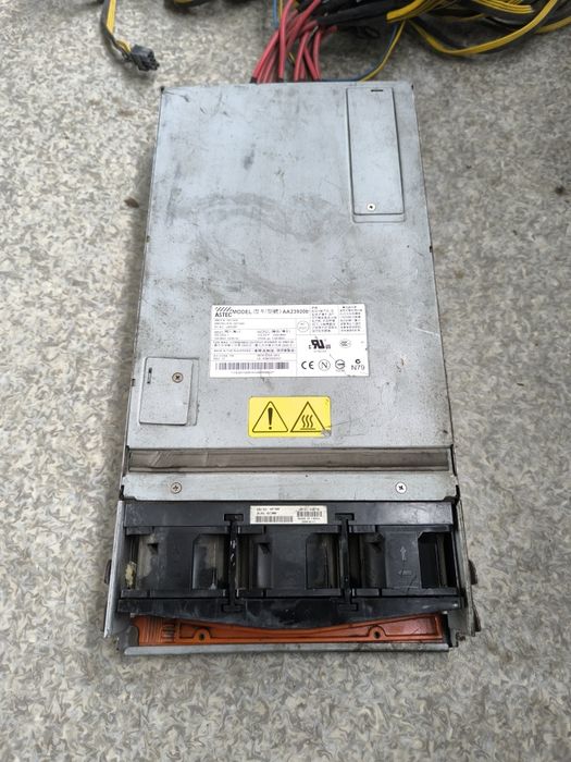 Блок питания IBM BladeCenter Astec AA23920L 2880W