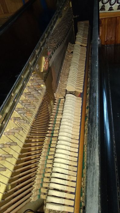 Піаніно "Україна" 63 рік