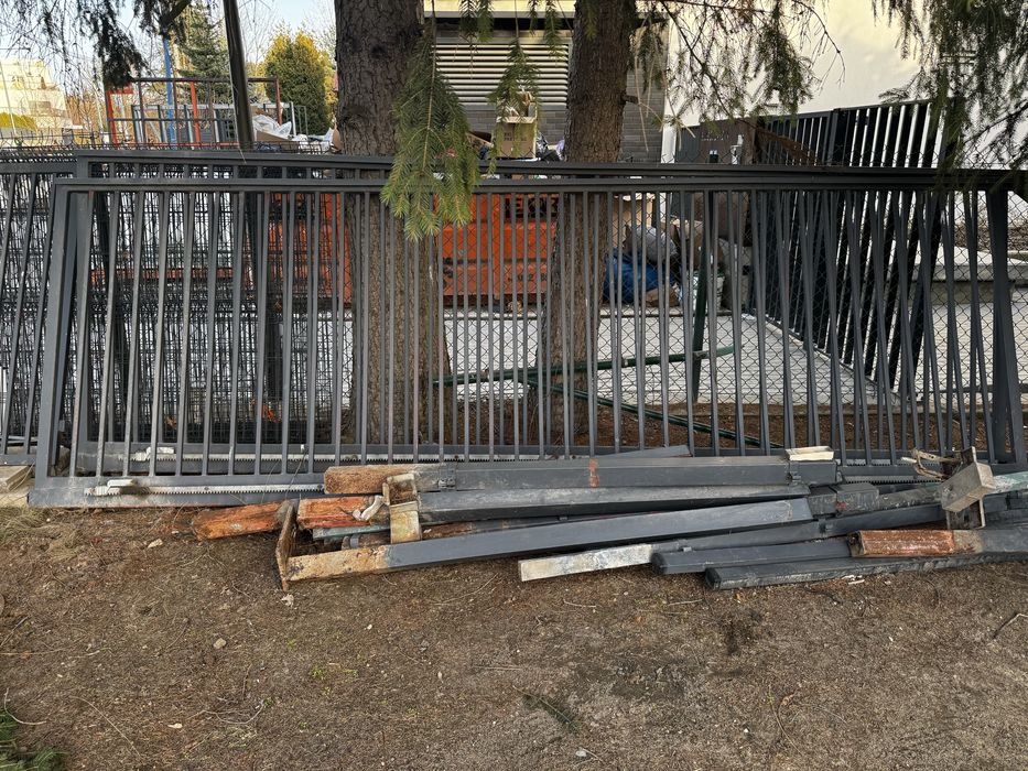 Bramy przesuwne używane