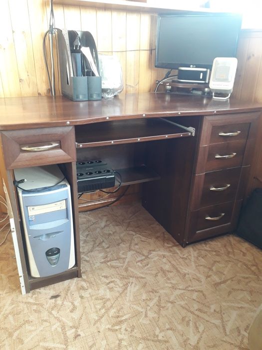 Письменный стол б/у