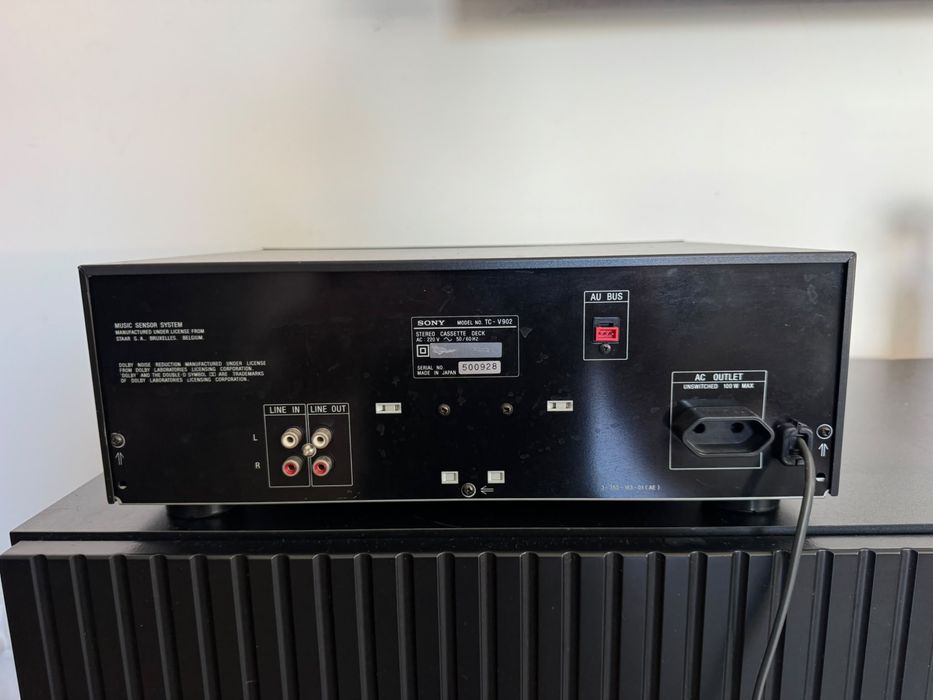 Magnetofon Sony TC-V902