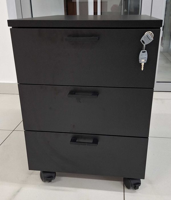 Kontener biurowy mobilny czarny z zamkiem 42,1 x 55,2 x 57,3