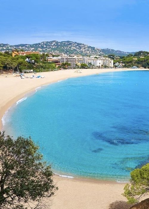 Власник! Ділянка під забудову вілли біля моря. Іспанія. Барселона.