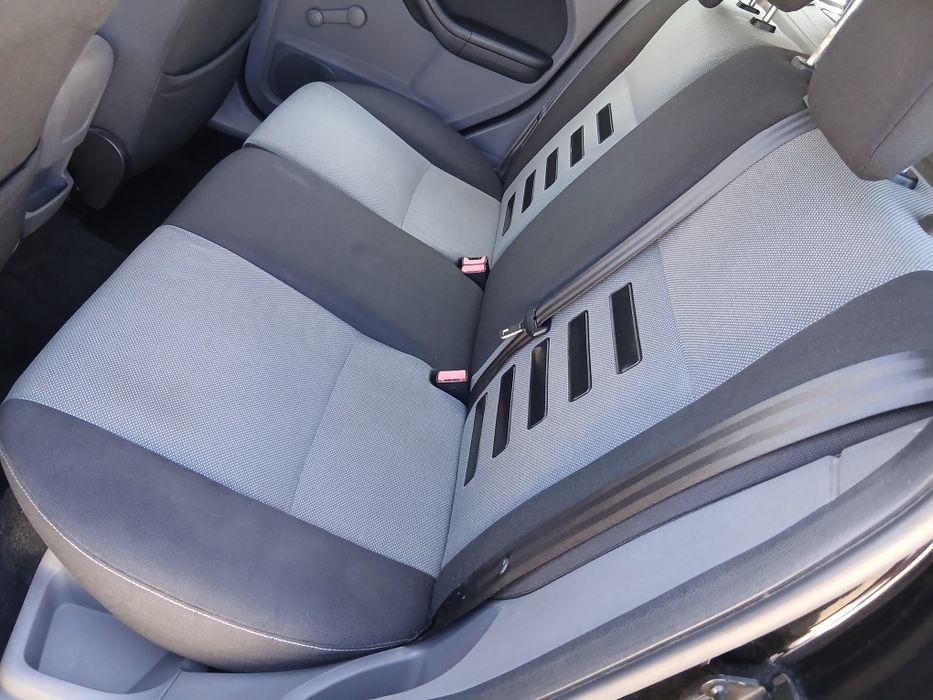 Ford Focus 1600 cc foto 5