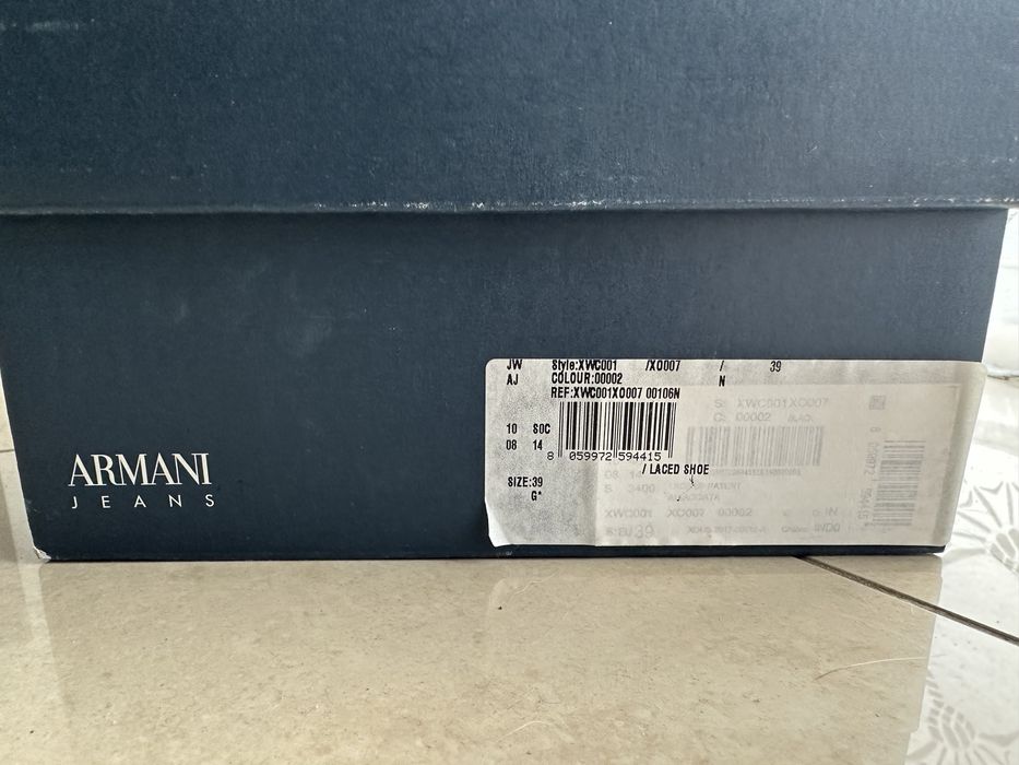Oksfordy 39 Armani lakierowane