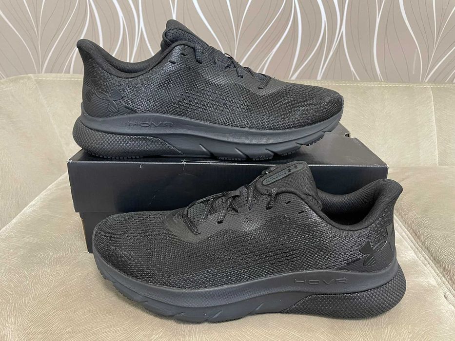 Кросівки Under Armour Turbulence ОРИГІНАЛ розмір 46EUR або 30 см