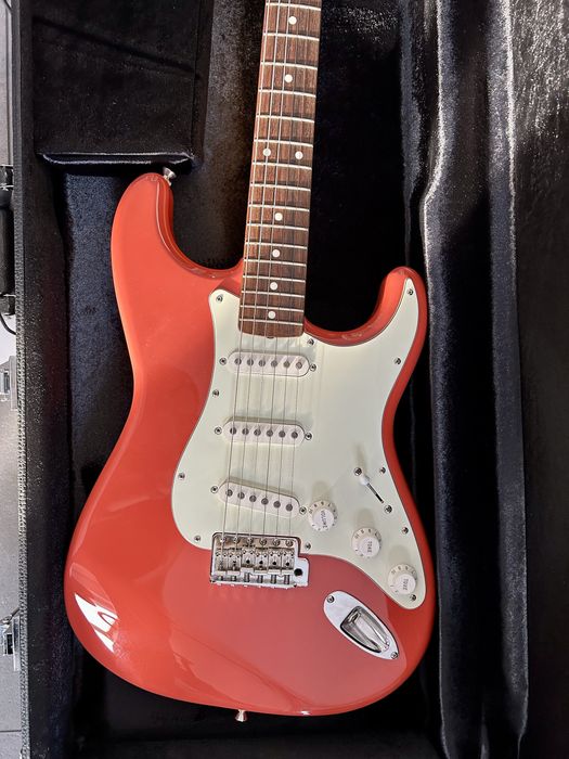 Fender Japan FSR Classic 60s Stratocaster Fiesta Red Chris Buck