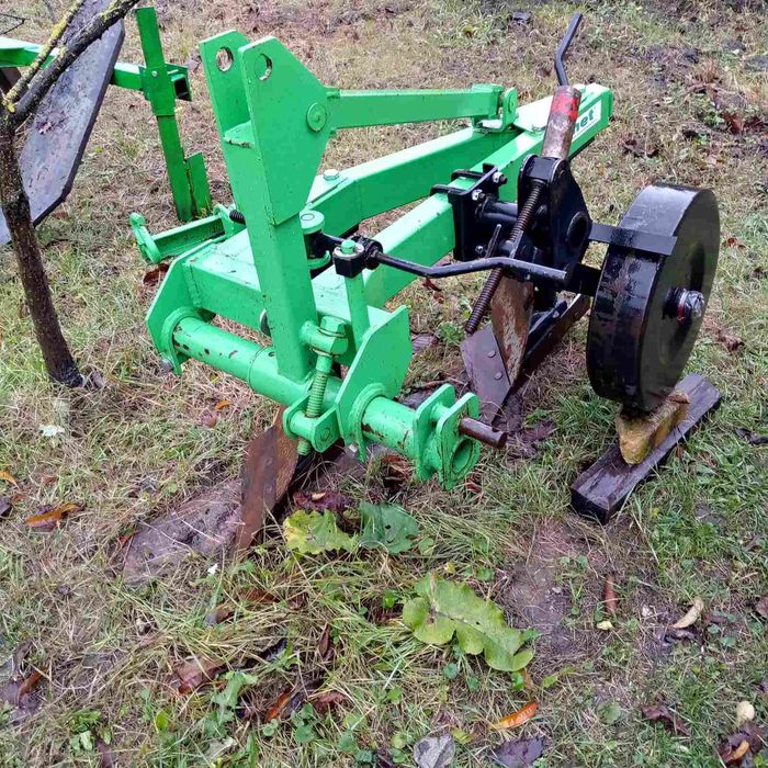 Продам плуг 2*25