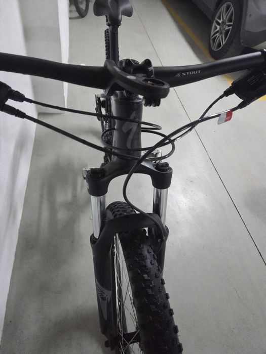 Bicicleta  BTT Specialized Rockhopper Sport roda tamanho 29 como nova