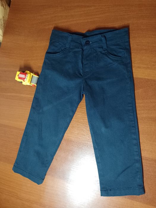 Продам штани нарядні